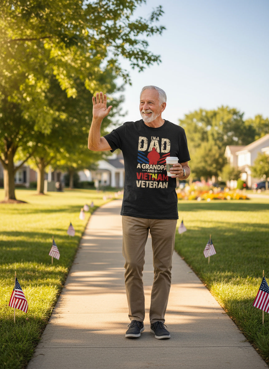 I’m a Dad, a Grandpa & a Vietnam Veteran T‑Shirt – Proud Military Family Tee